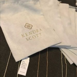 Kendra Scott Bundle!!